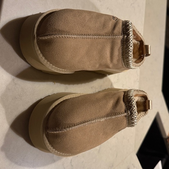 UGG Tazz II - Picture 3 of 7